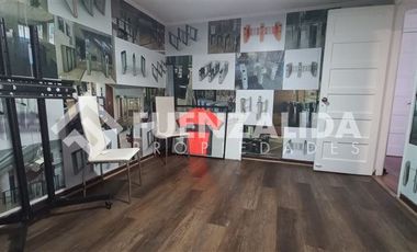 Oficina en Venta en Francisco de Villagra / Violeta Parra