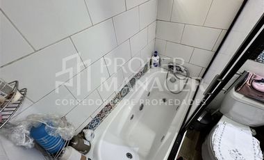 Casa en Venta en Casa 3 Pisos 105m2 5D-3B + Terraza - Parque Lantaño