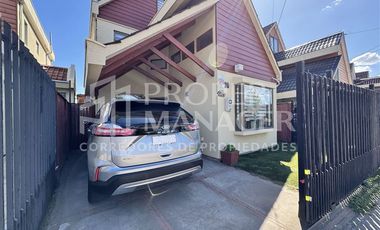 Casa en Venta en Casa 3 Pisos 105m2 5D-3B + Terraza - Parque Lantaño
