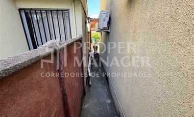 Casa en Venta en Casa 3 Pisos 105m2 5D-3B + Terraza - Parque Lantaño