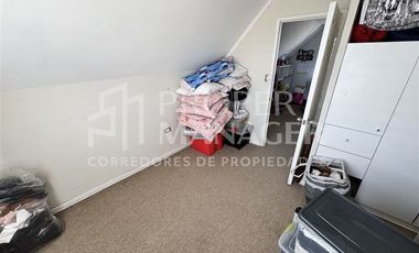 Casa en Venta en Casa 3 Pisos 105m2 5D-3B + Terraza - Parque Lantaño