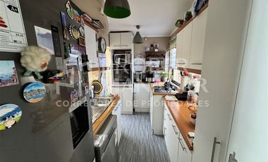 Casa en Venta en Casa 3 Pisos 105m2 5D-3B + Terraza - Parque Lantaño