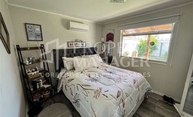 Casa en Venta en Casa 3 Pisos 105m2 5D-3B + Terraza - Parque Lantaño