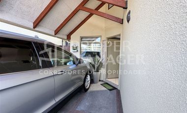 Casa en Venta en Casa 3 Pisos 105m2 5D-3B + Terraza - Parque Lantaño