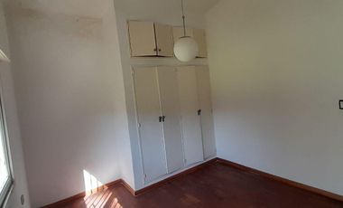 Casa en venta tres dormitorios Amplio terreno. Cerro de las Rosas