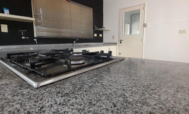 Casa en venta tres dormitorios Amplio terreno. Cerro de las Rosas