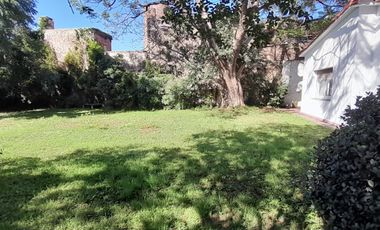 Casa en venta tres dormitorios Amplio terreno. Cerro de las Rosas