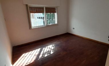 Casa en venta tres dormitorios Amplio terreno. Cerro de las Rosas