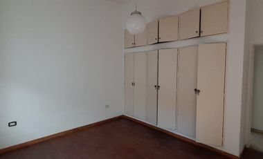 Casa en venta tres dormitorios Amplio terreno. Cerro de las Rosas