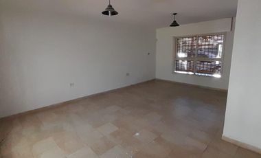 Casa en venta tres dormitorios Amplio terreno. Cerro de las Rosas