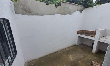 Galpón amplio con oficina y parrillero