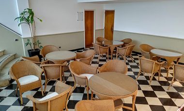 venta Departamento - oportunidad pileta climatizada COCHERA vig24hs Arroyo 800 RECICLADO CATEGORIA