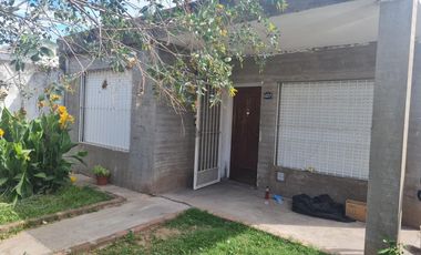 Venta casa en Arroyo Seco 2 dormitorios con patio