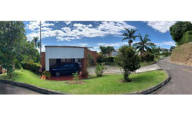 Venta casa campestre Cerritos Pereira condominio con piscina y jacuzzi