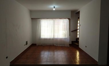 Casa 3 ambientes en alquiler