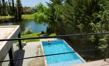 Casa en alquiler- Neuquen La Zagala barrio privado