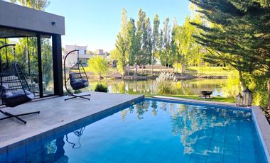 Casa en alquiler- Neuquen La Zagala barrio privado