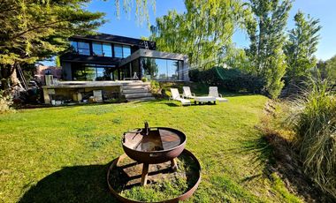 Casa en alquiler- Neuquen La Zagala barrio privado