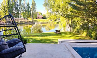 Casa en alquiler- Neuquen La Zagala barrio privado