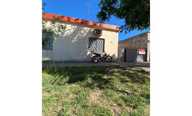 VENDE CASA EN MUGUETA