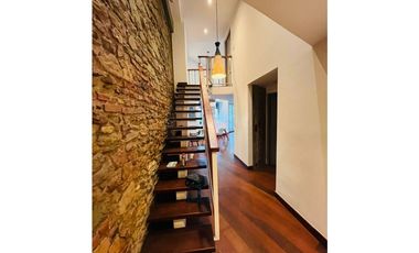 VENDO APARTAMENTO TIPO LOFT EN EL CASCO