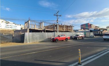 ¡Exclusividad Comercial en el Corazón de Manta, Renta de local