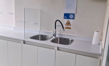 SE VENDE OFICINA EN EDIFICIO CONTEMPORANEO VIÑA DEL MAR