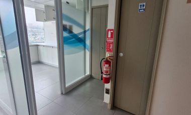 SE VENDE OFICINA EN EDIFICIO CONTEMPORANEO VIÑA DEL MAR