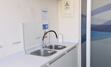 SE VENDE OFICINA EN EDIFICIO CONTEMPORANEO VIÑA DEL MAR