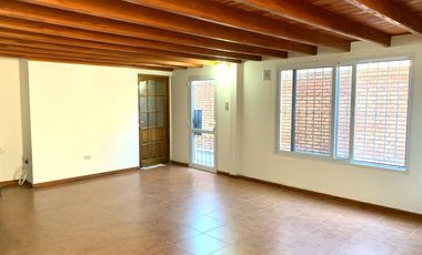 Casa  de 2 dormitorios excelente ubicación Venado Tuerto