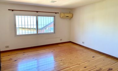 Casa  de 2 dormitorios excelente ubicación Venado Tuerto