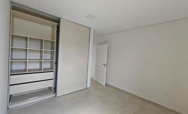 Casa con pileta en Santa Elisa Pilar del Este