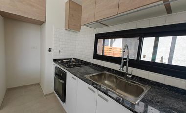 Casa con pileta en Santa Elisa Pilar del Este