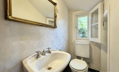 CASA VENTA EN VICENTE LÓPEZ 7 AMBIENTES JARDÍN