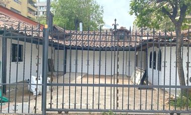 Casa Comercial Arriendo Las Condes