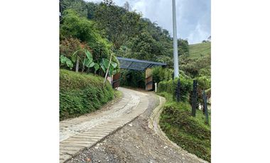 SE VENDE LOTE EN CALDAS