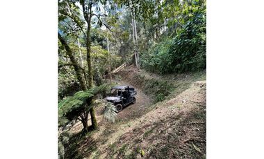 SE VENDE LOTE EN CALDAS