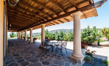 CASA con VIÑEDO en Valle de Guadalupe Quinta Estrella: Exclusividad, Sustentabil