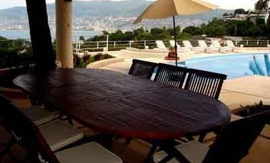 HERMOSA CASA EN RENTA EN LAS BRISAS ACAPULCO