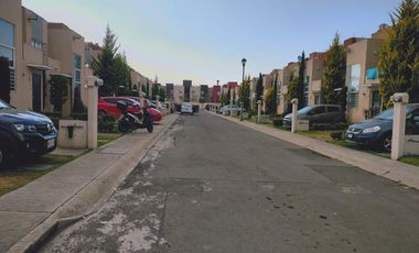 VENTA DE CASA EN FRACCIONAMIENTO LA FLORIDA CERCA DE TARRETERA TOLUCA-TEMOAYA