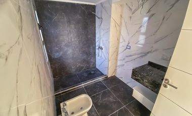 CASA A LA VENTA A ESTRENAR EN ZONA LOPEZ JORDAN Y DARWIN