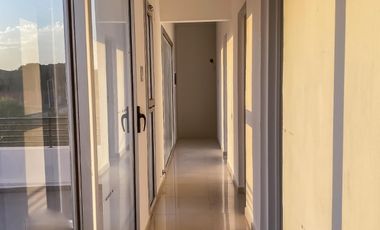 CASA A LA VENTA A ESTRENAR EN ZONA LOPEZ JORDAN Y DARWIN