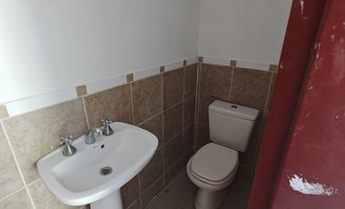 DUPLEX COMPLEJO INTERNO EN VENTA CALLE LAPRIDA AL 700
