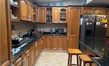 VENDO DUPLEX DE TRES NIVELES EL CANGREJO