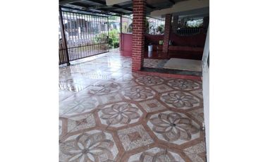 VENTA CASA AREA RESIDENCIAL