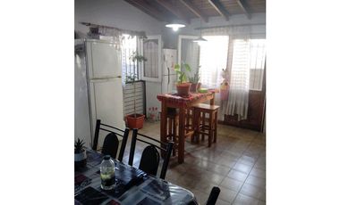 VENTA DE CASA EN BARRIO AERONAÚTICA, LAS HERAS- MZA.