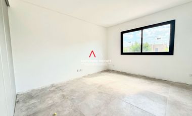 VENTA DE CASA EN Pilar