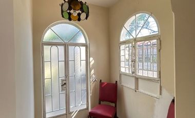 Departamento Tipo Casa en venta en Bernal Centro