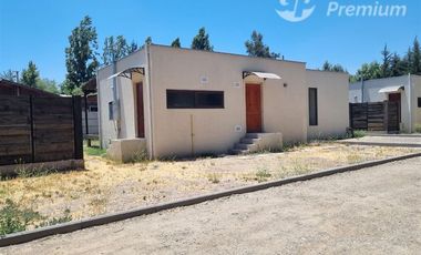 Casa en Venta en Cerca de Colegio Almenar de Pirque, de Copec y centro de eventos Subercaseaux