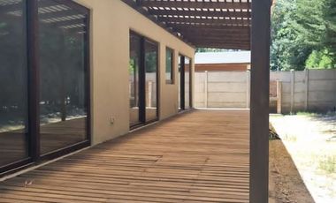 Casa en Venta en Cerca de Colegio Almenar de Pirque, de Copec y centro de eventos Subercaseaux
